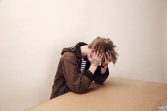 抑郁症的发病原因究竟是什么呢