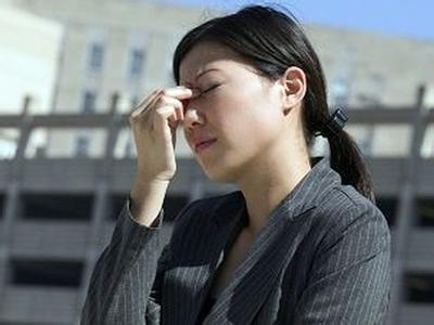  日常中哪些原因能够诱发大学生患上焦虑症